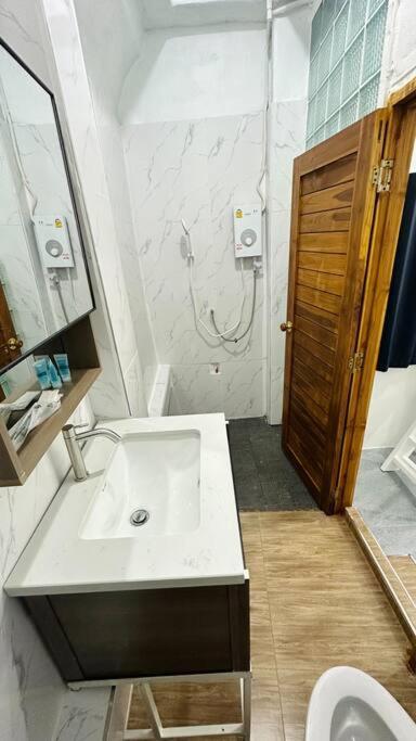Megun 10 Duplex Apartman Bangkok Kültér fotó